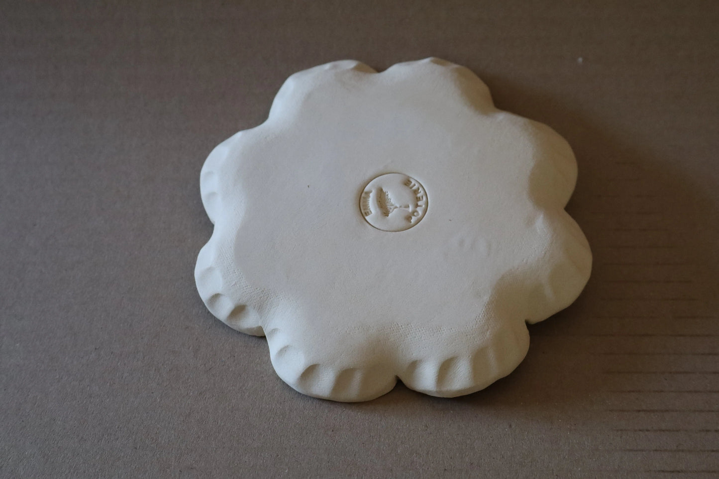 Assiette Fleurs. MM, nouveauté