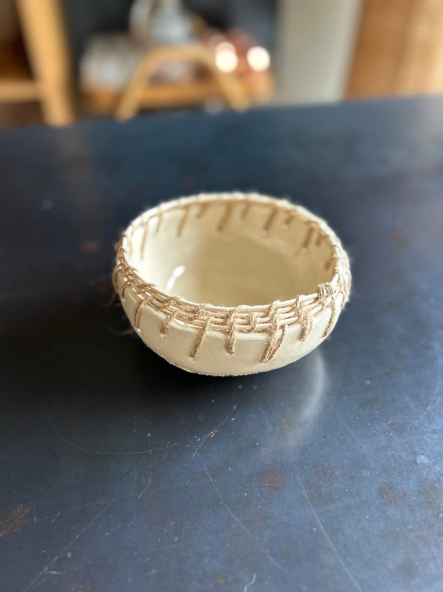Coupe texturée et vannerie