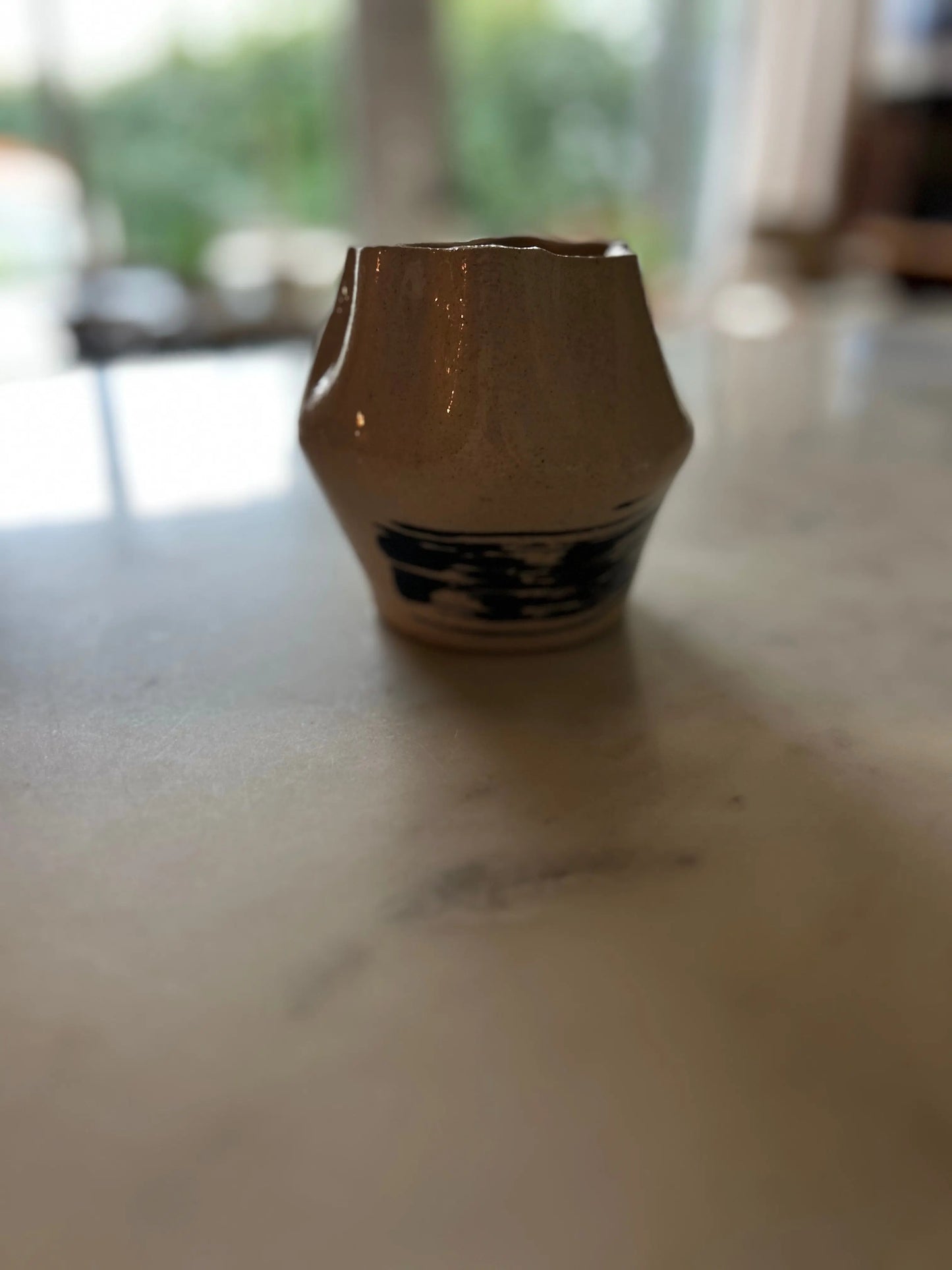 Brush vase