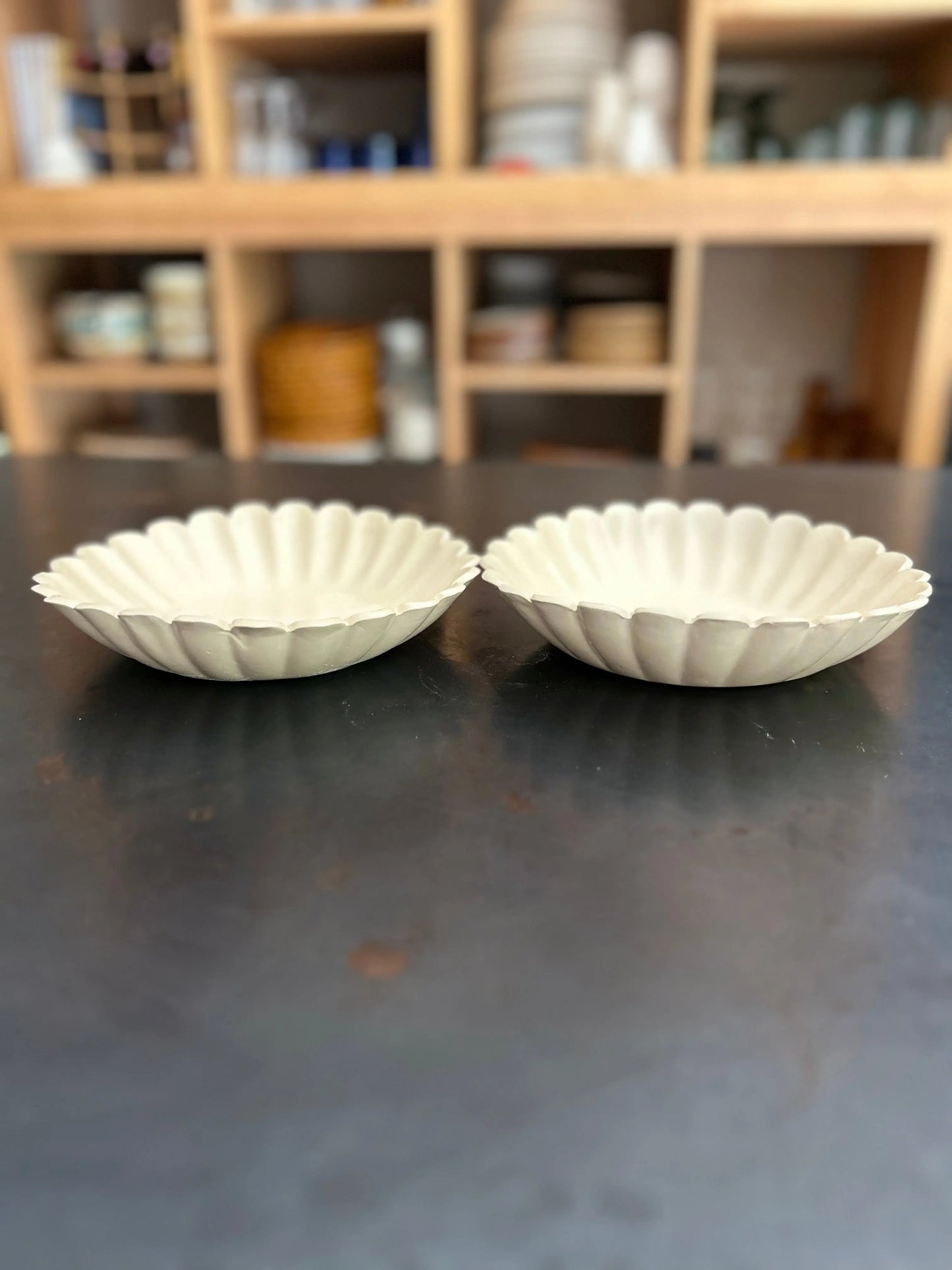 assiettes , plats, coupes