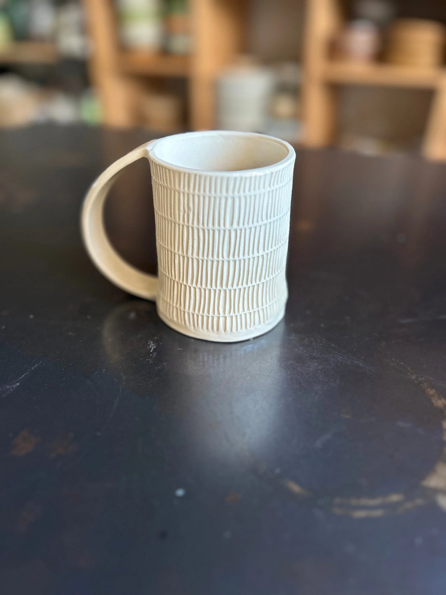 mug with overlapping lines