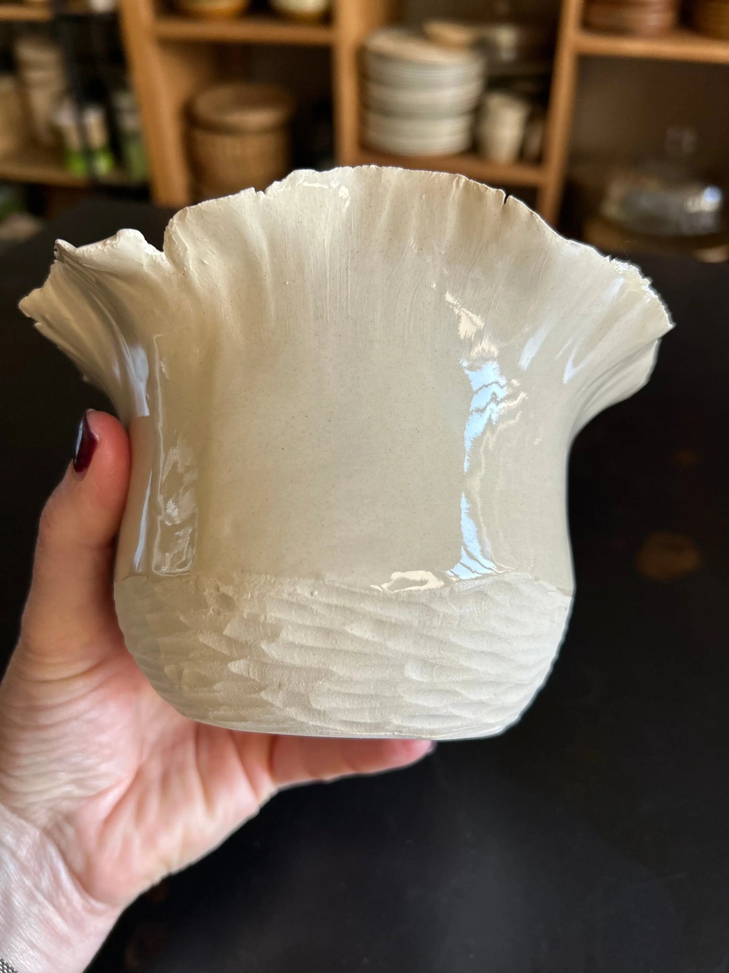 vase dentelle, base texturé,