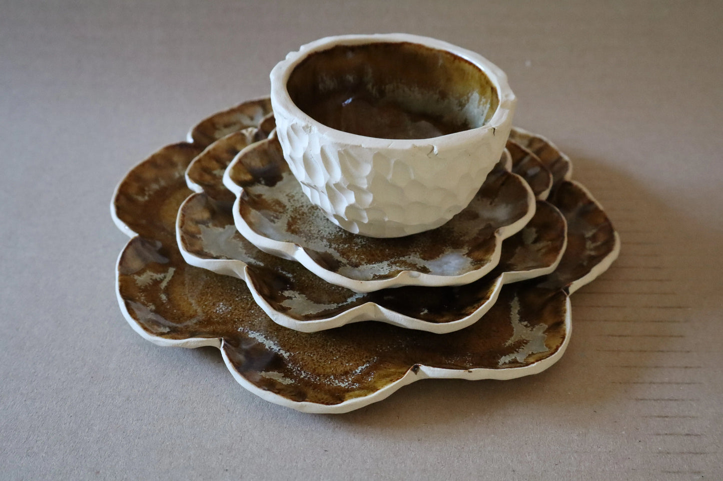 Assiette Fleurs. MM, nouveauté