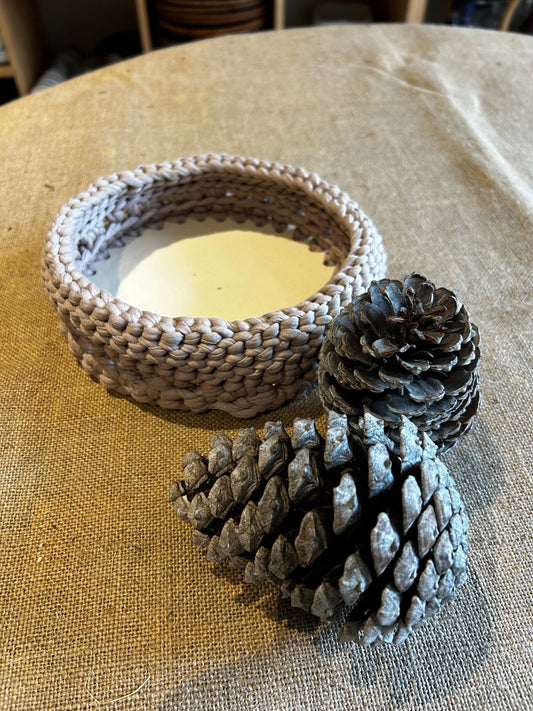 Panière, céramique et crochet , nouveauté