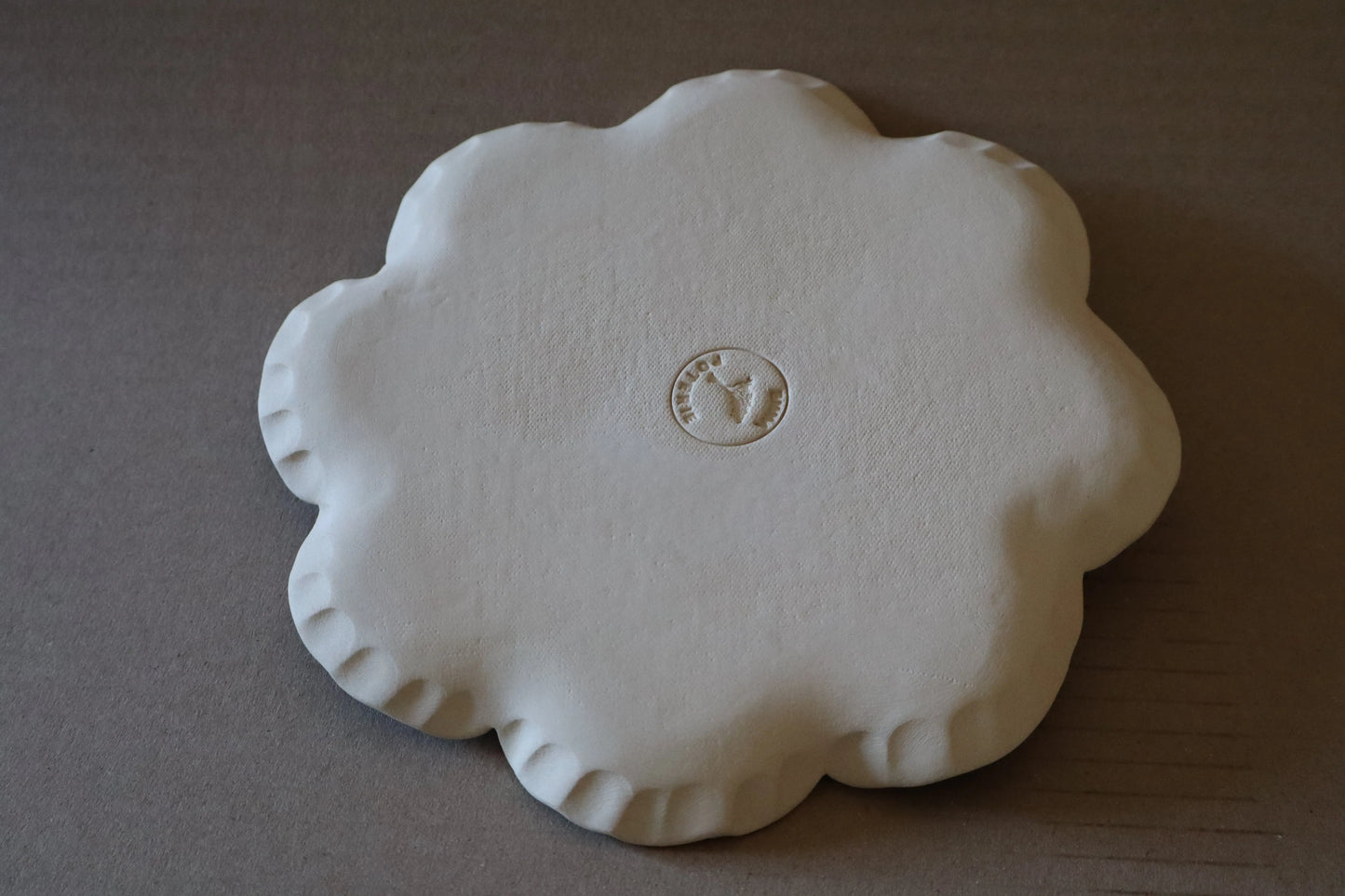 assiette fleur GM , nouveauté