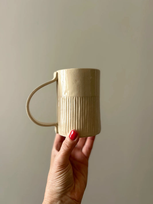 mug with handle and fine stripe